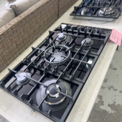 ELECTROLUX EHG953BE 900MM ULTIMATE TASTE 500 GAS COOKTOP, 5 BURNER WITH SIDE CONTROLS, RRP$1439, 12 MONTH WARRANTY