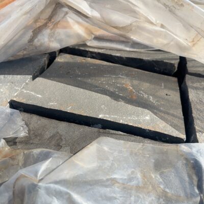 PALLET OF NATURAL BLUESTONE PITCHERS (RECLAIMED)- IDEAL FOR GARDEN PATHS, RETAINING WALLS, STAIR TREADS, ETC 300MM X 200MM X 150MM, APPROX 2.7M2 PER PALLET