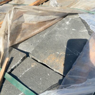 PALLET OF NATURAL BLUESTONE PITCHERS (RECLAIMED)- IDEAL FOR GARDEN PATHS, RETAINING WALLS, STAIR TREADS, ETC 300MM X 200MM X 150MM, APPROX 2.7M2 PER PALLET