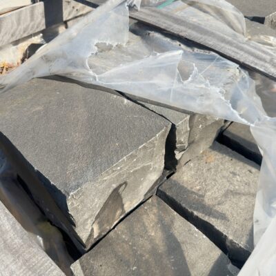 PALLET OF NATURAL BLUESTONE PITCHERS (RECLAIMED)- IDEAL FOR GARDEN PATHS, RETAINING WALLS, STAIR TREADS, ETC 300MM X 200MM X 150MM, APPROX 2.7M2 PER PALLET