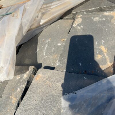 PALLET OF NATURAL BLUESTONE PITCHERS (RECLAIMED)- IDEAL FOR GARDEN PATHS, RETAINING WALLS, STAIR TREADS, ETC 300MM X 200MM X 150MM, APPROX 2.7M2 PER PALLET