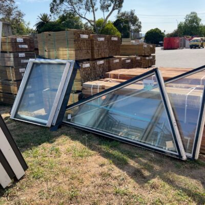 LOT OF 4 ASSORTED FIXED WINDOWS