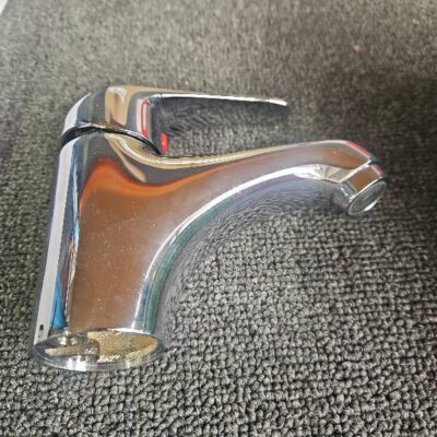 NEW CAROMA VERDI BASIN MIXER, CHROME, 631600C5A, 12 MONTH WARRANTY