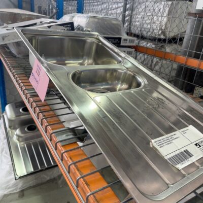 NEW FRANKE SKX651 S/STEEL KITCHEN SINK 1 & 1/4 BOWL WITH DRAINER, SINK IS REVERSIBLE WITH FRANKE WASTES WK655 X 1, WK662 X1, 112.0059.982 X 1 NEW FRANKE SKX651 S/STEEL KITCHEN SINK 1 & 1/4 BOWL WITH DRAINER, SINK IS REVERSIBLE WITH FRANKE WASTES WK655 X 1, WK662 X1, 112.0059.982 X 1