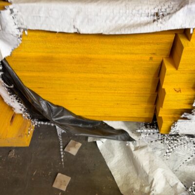 360X45 E13.2 H2S YELLOW COLOUR LVL BEAMS-21/3.6 360X45 E13.2 H2S YELLOW COLOUR LVL BEAMS-21/3.6