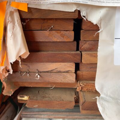 135X19 FEATURE GRADE SPOTTED GUM F/J DECKING-60/5.7