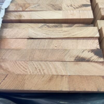 285X33 AUS OAK DAR STANDARD KD HARDWOOD STAIR TREADS-50/1.2