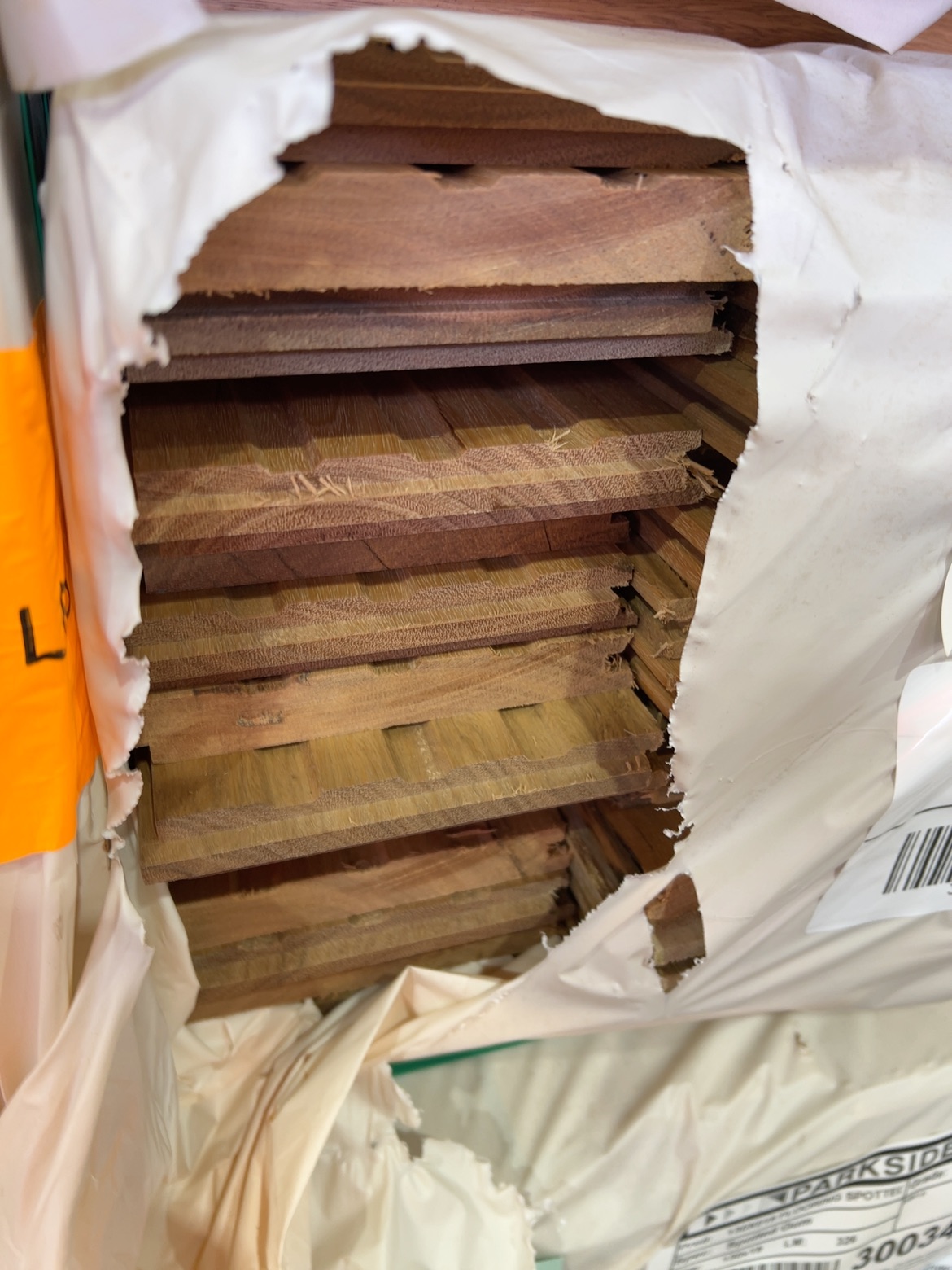 130X19 FEATURE GRADE SPOTTED GUM FLOORING 130X19 FEATURE GRADE SPOTTED GUM FLOORING