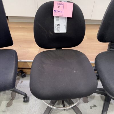 SECOND HAND - OFFICE CHAIR, SOLD AS IS