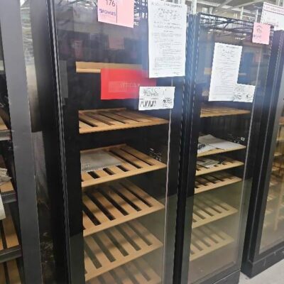 VINTEC WINE CELLAR CABINET V190SG2E-BK 170 BOTTLE, PERFECT FOR LONG TERM STORAGE OR SHORT TERM SERVING,ADJUSTABLE THERMOSTAT BETWEEN 6 - 22C ACROSS SINGLE OR MULTI ZONES, TIMBER SHELVES, INTERIOR LIGHT, UV PROTECTED WITH 12 MONTH WARRANTY RRP$4000