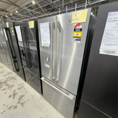 ELECTROLUX EHE5267SC S/STEEL FRENCH DOOR FRIDGE WITH WATER, 796MM WIDE, WITH 4 STAR ENERGY EFFICIENCY, ADJUSTABLE INTERIOR, 12 MONTH WARRANTY