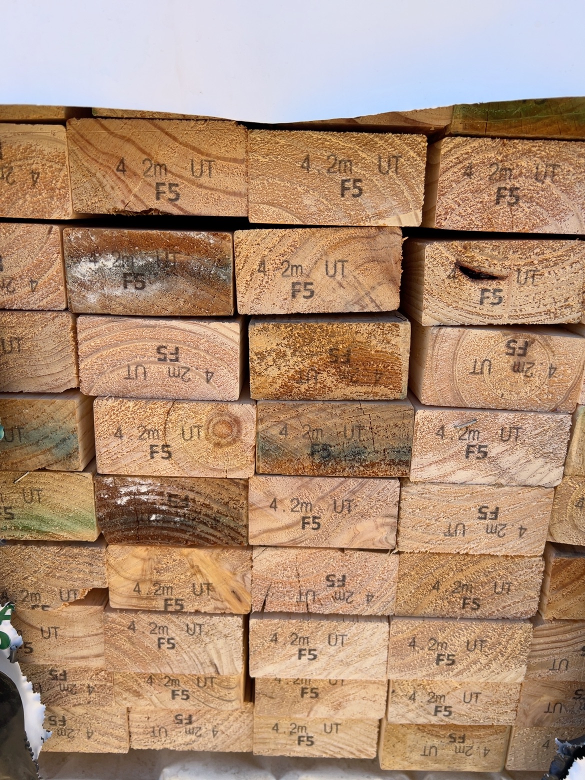 90X45 F5 PINE 112/4.2 90X45 F5 PINE 112/4.2