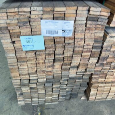 65X19 DAR WEATHERED KD HARDWOOD SHORTS