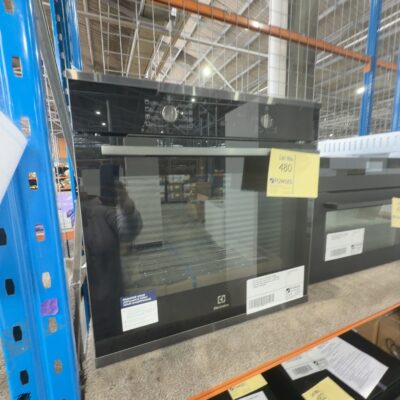 NEW ELECTROLUX EVE602DSD 600MM ELECTRIC OVEN, DARK S/STEEL, 8 COOKING FUNCTIONS INCLUDING BAKE & STEAM, WITH 12 MONTH WARRANTY NEW ELECTROLUX EVE602DSD 600MM ELECTRIC OVEN, DARK S/STEEL, 8 COOKING FUNCTIONS INCLUDING BAKE & STEAM, WITH 12 MONTH WARRANTY