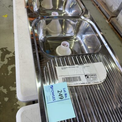 NEW NUGLEAM CLASSIC STANDARD 1180MM SINK 73137