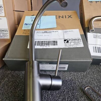 PHOENIX VIVID BLACK CARBON SINK MIXER VS735-31 MONTH WARRANTY
