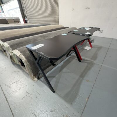 SAMPLE DESK -BLACK GAMING DESK WITH LED LIGHTS, 1200MM WIDE, WITH HEADSET HOLDER, CUP HOLDER, DESK WEIGHT CAPACITY 40KG RRP$249 SAMPLE DESK -BLACK GAMING DESK WITH LED LIGHTS, 1200MM WIDE, WITH HEADSET HOLDER, CUP HOLDER, DESK WEIGHT CAPACITY 40KG RRP$249