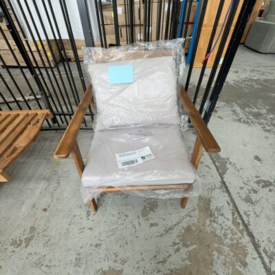 SAMPLE OUTDOOR FURNITURE - NEW ACACIA TIMBER ARMCHAIR WITH NATURAL OIL FINISH, INCLUDES SEAT & BACK CUSHIONS RRP$149