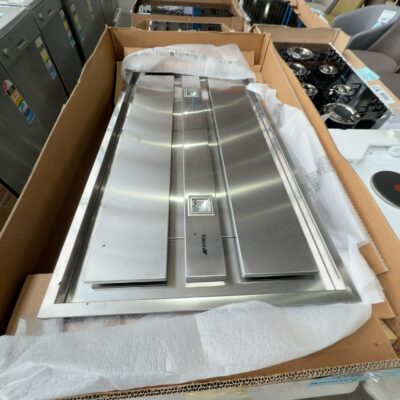 NEW SMEG SHR900X 900MM S/STEEL UNDER CABINET RANGEHOOD, RRP$1489, POWERFUL AIRFLOW, SOLD AS IS NO WARRANTY NEW SMEG SHR900X 900MM S/STEEL UNDER CABINET RANGEHOOD, RRP$1489, POWERFUL AIRFLOW, SOLD AS IS NO WARRANTY