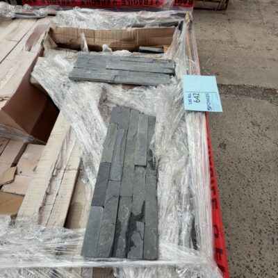 PALLET OF STACKSTONE 025 CORNER, 274PCS, #36, (SET 2) PALLET OF STACKSTONE 025 CORNER, 274PCS, #36, (SET 2)