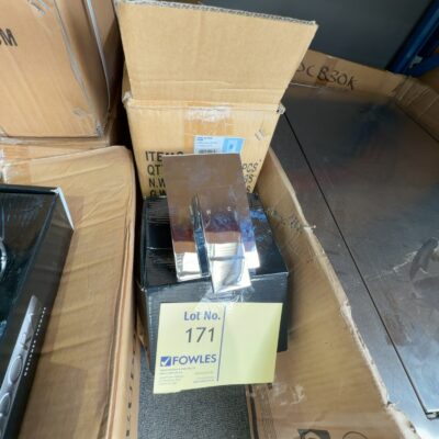 NEW CHROME SHOWER MIXER, SQUARE, LEX0002 3 MONTH WARRANTY NEW CHROME SHOWER MIXER, SQUARE, LEX0002 3 MONTH WARRANTY