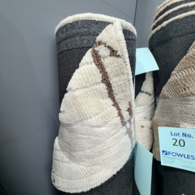 EX DISPLAY RUG - SOLD AS IS, APPROXIMATE SIZE 150 - 160CM WIDE X 210 - 230CM LONG