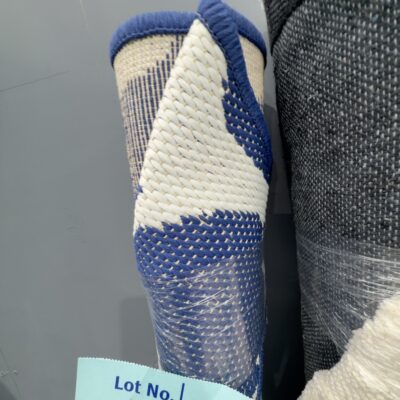 EX DISPLAY RUG - SOLD AS IS, APPROXIMATE SIZE 150 - 160CM WIDE X 210 - 230CM LONG EX DISPLAY RUG - SOLD AS IS, APPROXIMATE SIZE 150 - 160CM WIDE X 210 - 230CM LONG