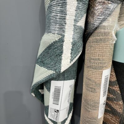 EX DISPLAY RUG - SOLD AS IS, APPROXIMATE SIZE 150 - 160CM WIDE X 210 - 230CM LONG EX DISPLAY RUG - SOLD AS IS, APPROXIMATE SIZE 150 - 160CM WIDE X 210 - 230CM LONG