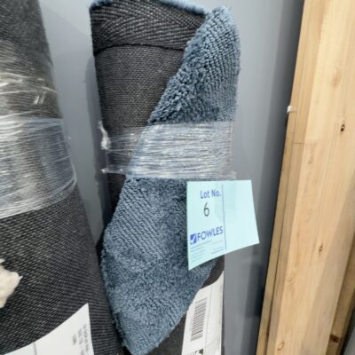 EX DISPLAY RUG - SOLD AS IS, APPROXIMATE SIZE 150 - 160CM WIDE X 210 - 230MCM LONG EX DISPLAY RUG - SOLD AS IS, APPROXIMATE SIZE 150 - 160CM WIDE X 210 - 230MCM LONG