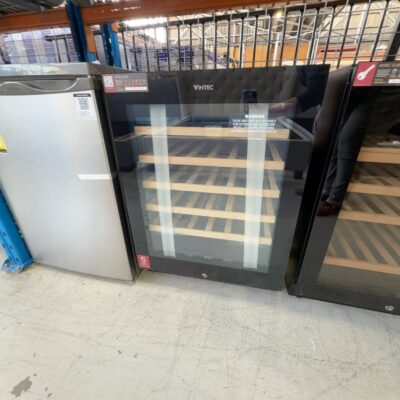 VINTEC VWS820SCB-X WINE CABINET, 41 BOTTLE SINGLE ZONE, UV RESISTANT GLASS, TOUCH CONTROLS, ADJUSTABLE SHELVES, REVERSIBLE DOOR, 12 MONTH WARRANTY VINTEC VWS820SCB-X WINE CABINET, 41 BOTTLE SINGLE ZONE, UV RESISTANT GLASS, TOUCH CONTROLS, ADJUSTABLE SHELVES, REVERSIBLE DOOR, 12 MONTH WARRANTY