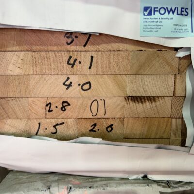 285X33 AUS OAK DAR LAM KD HARDWOOD