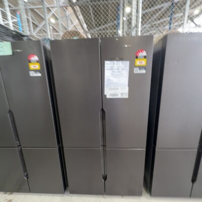 WESTINGHOUSE BLACK WQE5600BB QUAD DOOR FRIDGE, 564 LITRE, 4 STAR ENERGY, FRESHSEAL CRISPER, 896MM WIDE WITH 12 MONTH WARRANTY