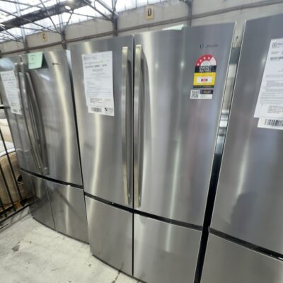 WESTINGHOUSE WQE6000SB S/STEEL FRENCH DOOR FRIDGE WITH DOULE DOOR FREEZER, 896MM WIDE TO FIT 900MM CAVITY, FINGERPRINT RESISTANT, LARGE INTERIOR, 12 MONTH WARRANTY