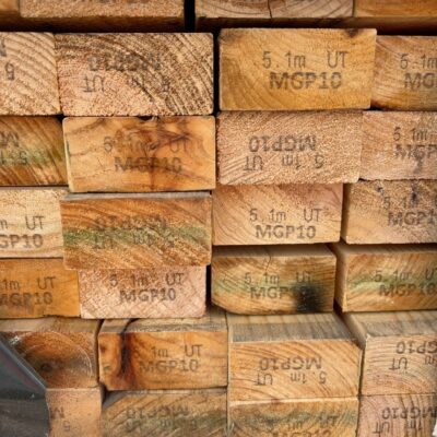 90X45 MGP10 PINE-111/5.1 (THIS PACK IS AGED STOCK AND MAY CONTAIN MOULD AND IS SOLD AS IS)