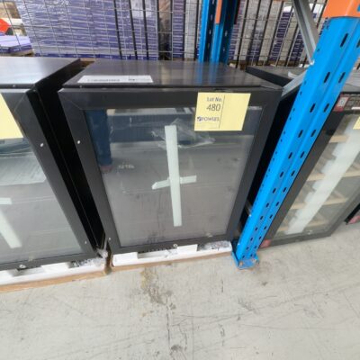 BRAND NEW EURO 600MM BLACK BEVERAGE FRIDGE, RIGHT HAND GLASS DOOR EA600BFBR 12 MONTH WARRANTY RRP $1998
