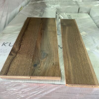 90X450X15MM HIGHLAND CATTLE EUROPEAN OAK HERRINGBONE ENGINEERED FLOORING- (40 BOXES X 0.97 M2) (RRP $150 M2) 90X450X15MM HIGHLAND CATTLE EUROPEAN OAK HERRINGBONE ENGINEERED FLOORING- (40 BOXES X 0.97 M2) (RRP $150 M2)