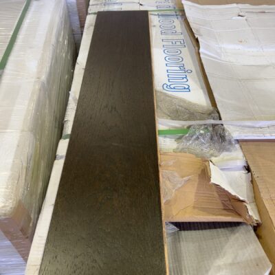 190X14/3MM EUROPEAN OAK DEEP BROWN COLOUR ENGINEERED FLOORING- (39 BOXES X 2.888 M2)