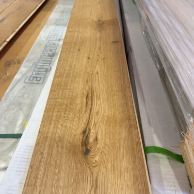 190X20/6MM EUROPEAN OAK NATURAL COLOUR ENGINEERED FLOORING- (25 BOXES X 1.444 M2) 190X20/6MM EUROPEAN OAK NATURAL COLOUR ENGINEERED FLOORING- (25 BOXES X 1.444 M2)