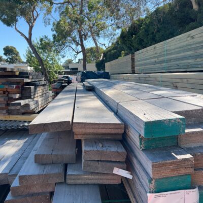 LARGE BUNDLE OF ASST'D WEATHERED LVL'S AND TIMBER BEAMS