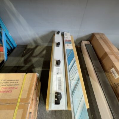 S/STEEL MOP HOLDER, 915MM, 4 HOLDERS, B223X36, 12 MONTH WARRANTY S/STEEL MOP HOLDER, 915MM, 4 HOLDERS, B223X36, 12 MONTH WARRANTY