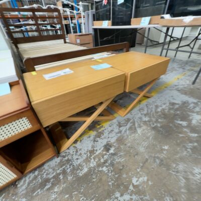 EX STAGING - CROSSLEG OAK TIMBER BEDSIDE, SOLD AS IS