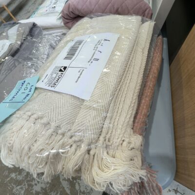 EX STAGING - LOT OF 4 ASSORTED COTTON THROWS, SOLD AS IS