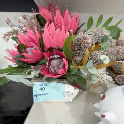 EX STAGING - LARGE FAUX FLORAL ARRANGEMENT IN A POT, SOLD AS IS EX STAGING - LARGE FAUX FLORAL ARRANGEMENT IN A POT, SOLD AS IS