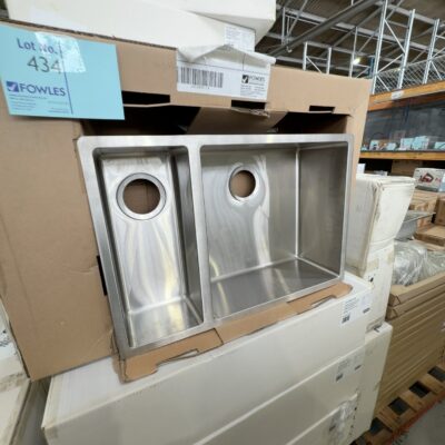 NEW FRANKE PZX260-SBR PLANAR SQUARE UNDERMOUNT SINK, 1 & 3/4 BOWL WITH FRANKE WASTES RIGHT, RRP$999 094X1