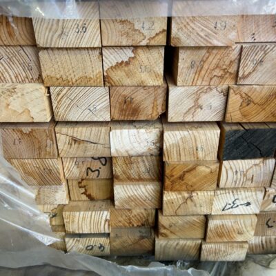 71.25X46 AUS OAK DAR UTE KD HARDWOOD