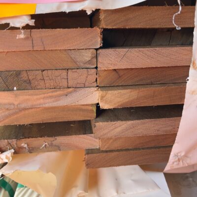 135X19 SPOTTED GUM FEATURE GRADE DECKING- (PACK CONSISTS OF RANDOM SHORT LENGTHS)