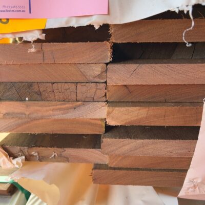 135X19 SPOTTED GUM FEATURE GRADE DECKING- (PACK CONSISTS OF RANDOM SHORT LENGTHS)