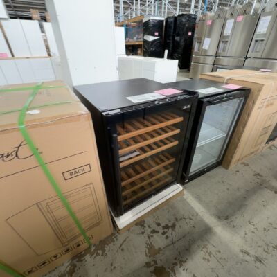BRAND NEW SMART OUTDOOR LIVING, DUAL ZONE UNDER COUNTER WINE FRIDGE, SMAWC54DN, WITH ACTIVE CARBON FILTER WITH TRIPLE VENTILATION SYSTEM, UV COATED DOOR, LOCKABLE, 6 WOOD SHELVES, DIGITAL TEMP DISPLAY, ANTI VIBRATION SYSTEM, RRP$1799 WITH 12 MONTH WARRANTY