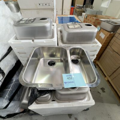 NEW FRANKE ARX160DSBL ARIANE UNDERMOUNT KITCHEN SINK, 1 & 1/4 BOWL WITH FRANKE WASTES, 655 X 2 & 993/048 X 1