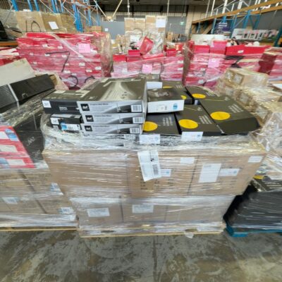 PALLET OF ASSORTED DESIGNER TAPWARE INCLUDING DORF, CLARK, ASTRA WALKER, ETC SOLD AS IS